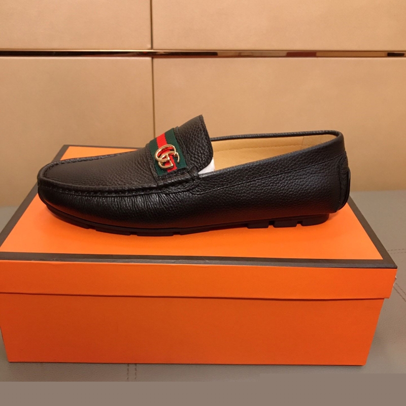 G*u*i leather shoes